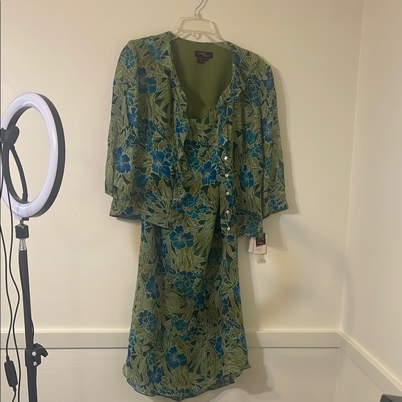 Green and Blue Wrap Midi 2 piece set skirt and blouse Cocktail - Picture 6 of 10